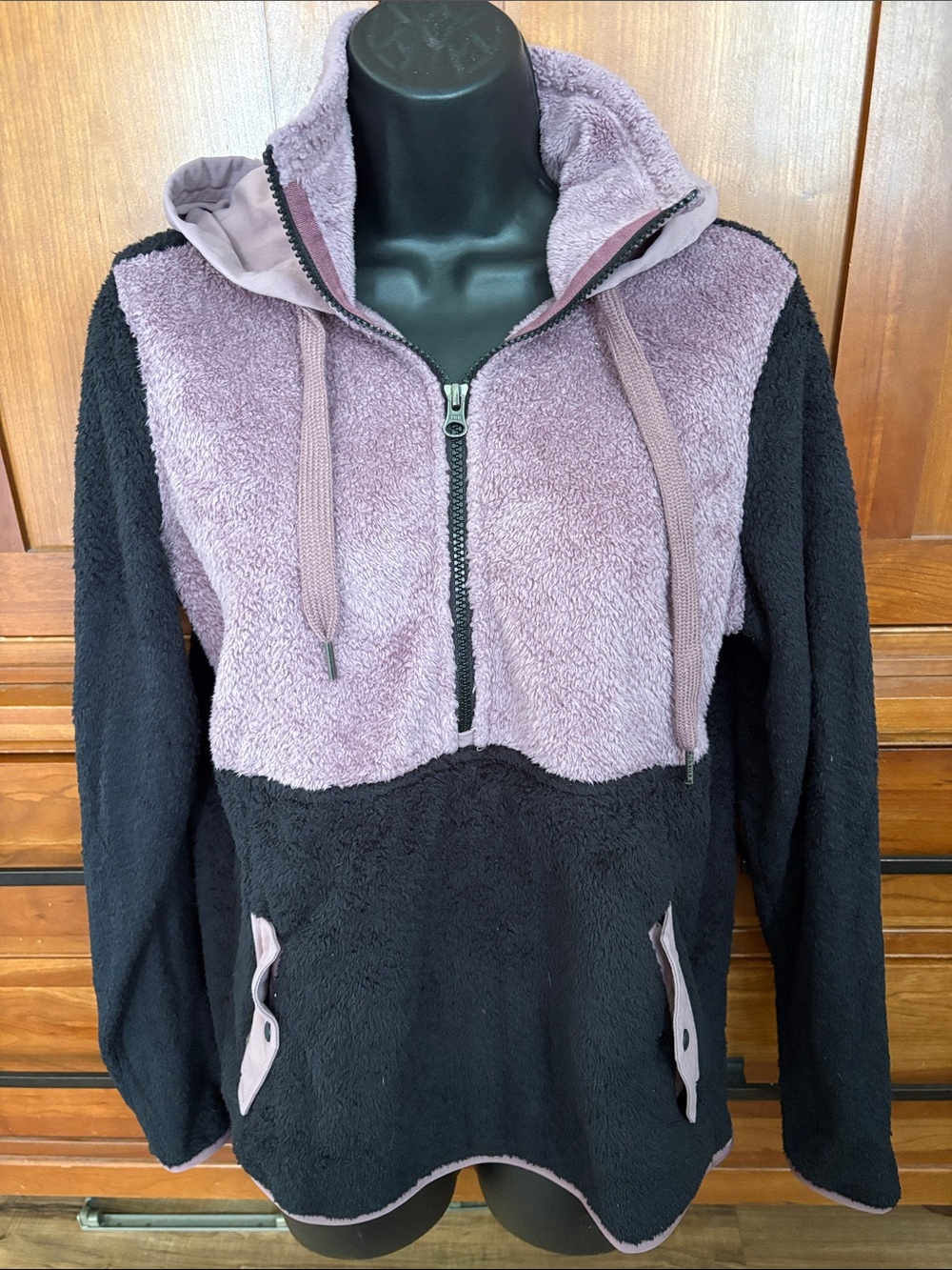 Marmot Two-Tone Lavender and Black Teddy Fleece Jacket